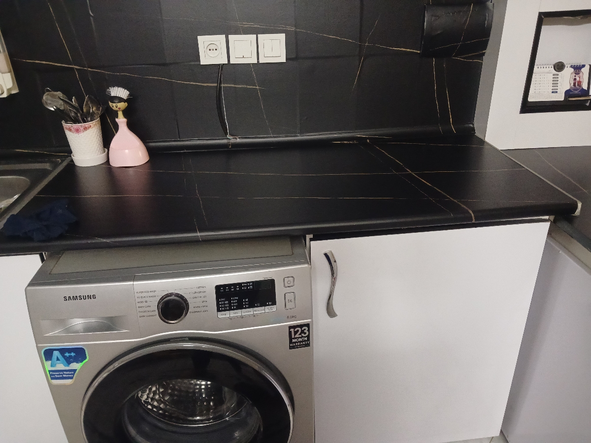 سلام خانمای باسلیقه بیاین پیشنهاد بدین روی کابینت ها رو چی بزارم