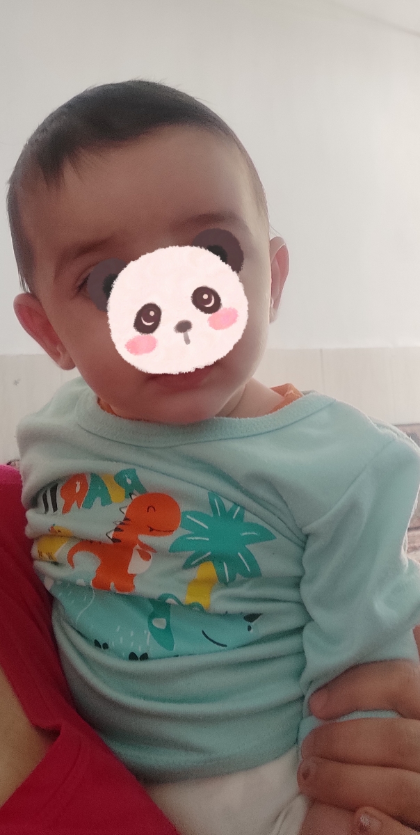 این الان توبغلمه گردنش کج گرفته