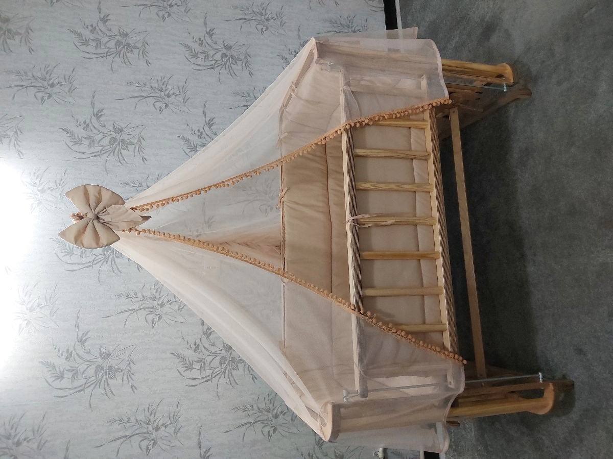 کسی از تخت کنار مادر استفاده کرده؟