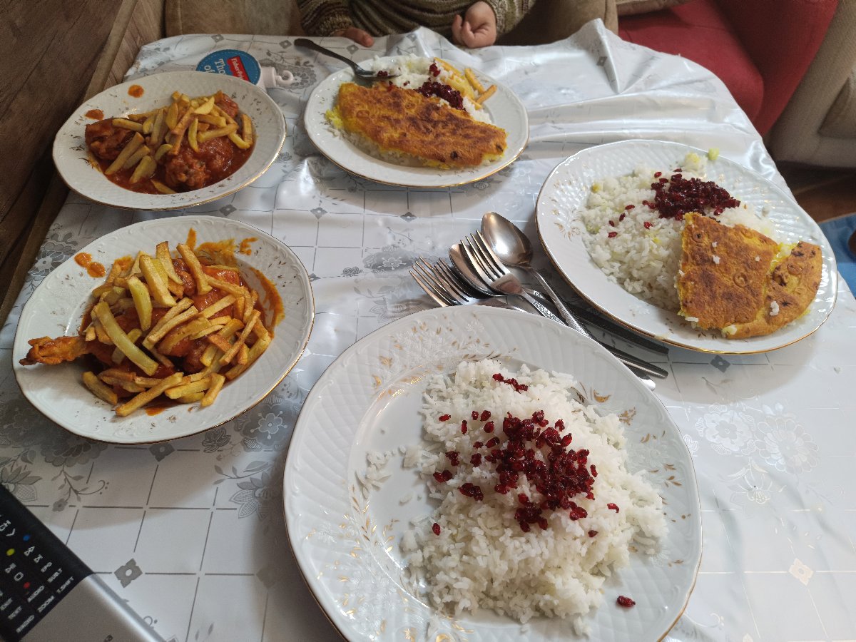 سلام خانوما نهار چی دارین سلام خانوما نهار چی دارین