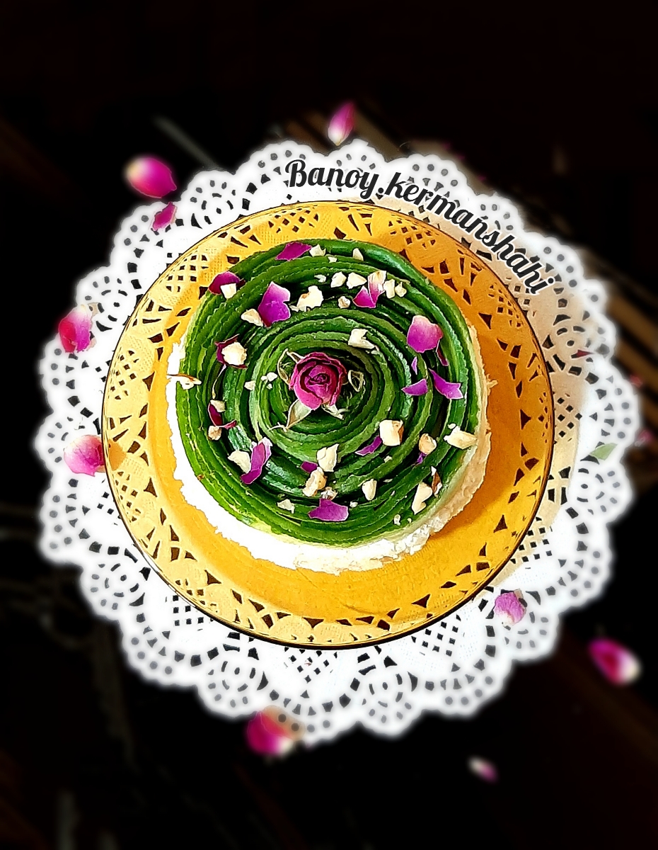 نون و پنیر و خیار قرتی😂 نون و پنیر و خیار قرتی😂