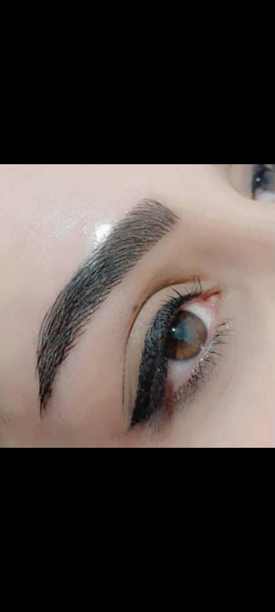 اینم‌ میکروی من ابروم خیلی کم پشت بود 