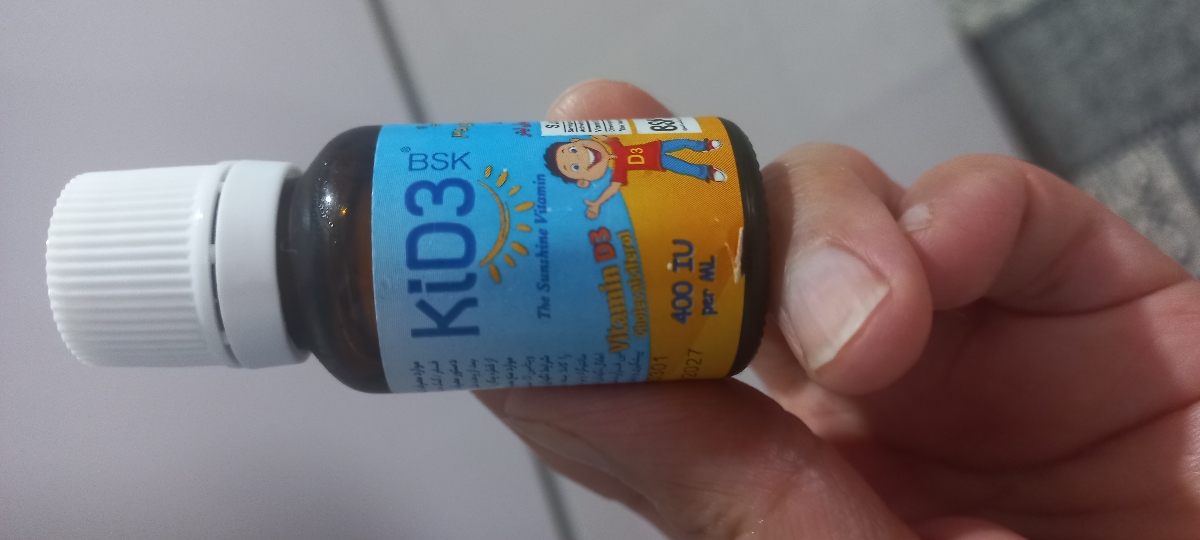 دکتراومادادن قطره ویتامین Dچقد مناسب هست ؟ دکتراومادادن قطره ویتامین Dچقد مناسب هست ؟