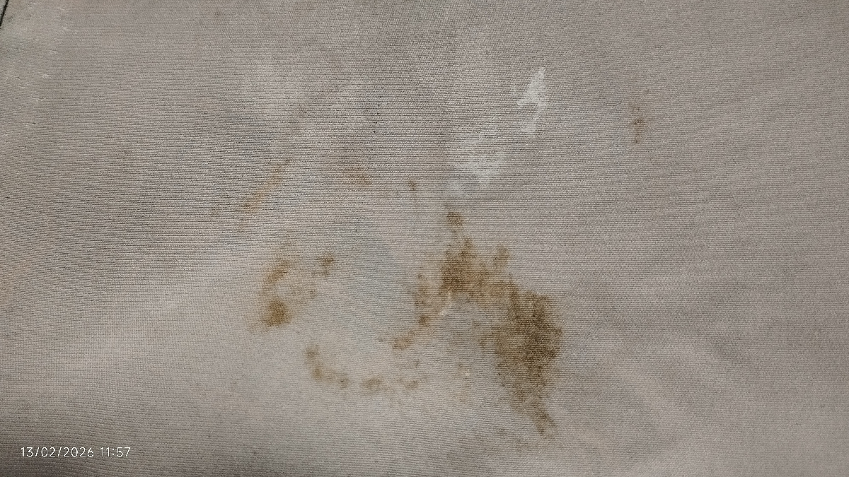 باعرض پوزش 
اینه لکه 