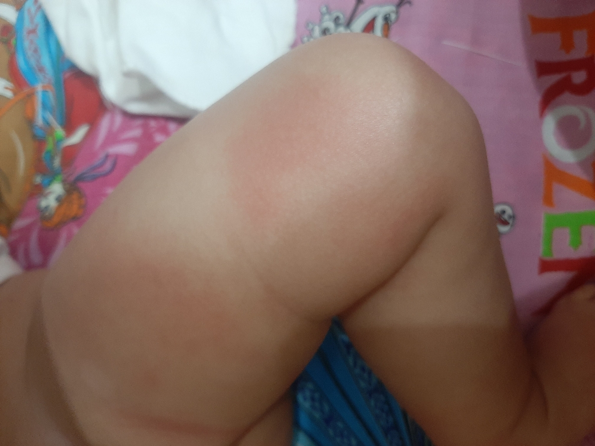 سرفه نوزاد در خواب