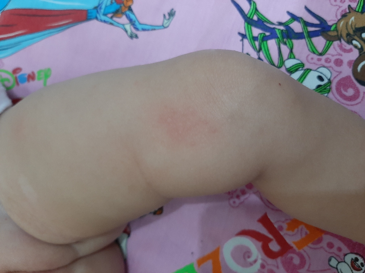 سرفه نوزاد در خواب