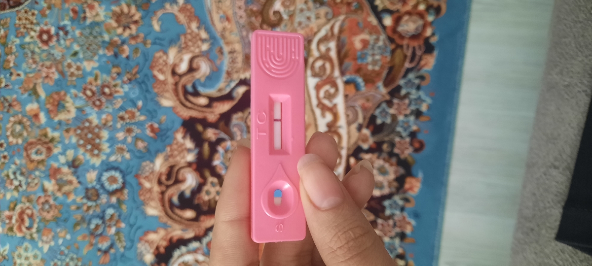 خانم دکتر امروز صبح تست زدم اینطوری شد توروخدا بگین منفیه😥 خانم دکتر امروز صبح تست زدم اینطوری شد توروخدا بگین منفیه😥
