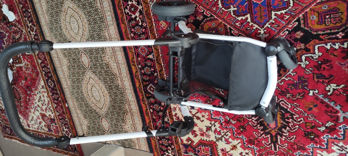 کالسکه و کریر و کیف