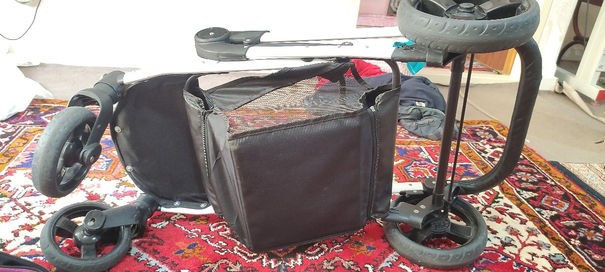 کالسکه و کریر و کیف