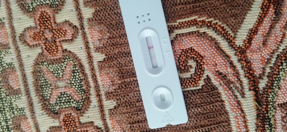 سلام منم 4روز ب موعدم امروز اینجوری شده؟بنظرتون منم باردارم؟هاله دیدین شما؟🥺🤕 
اخه سری قبلم سه روزبه موعدم هاله انداخت و بارداربودم🥺🥺 
