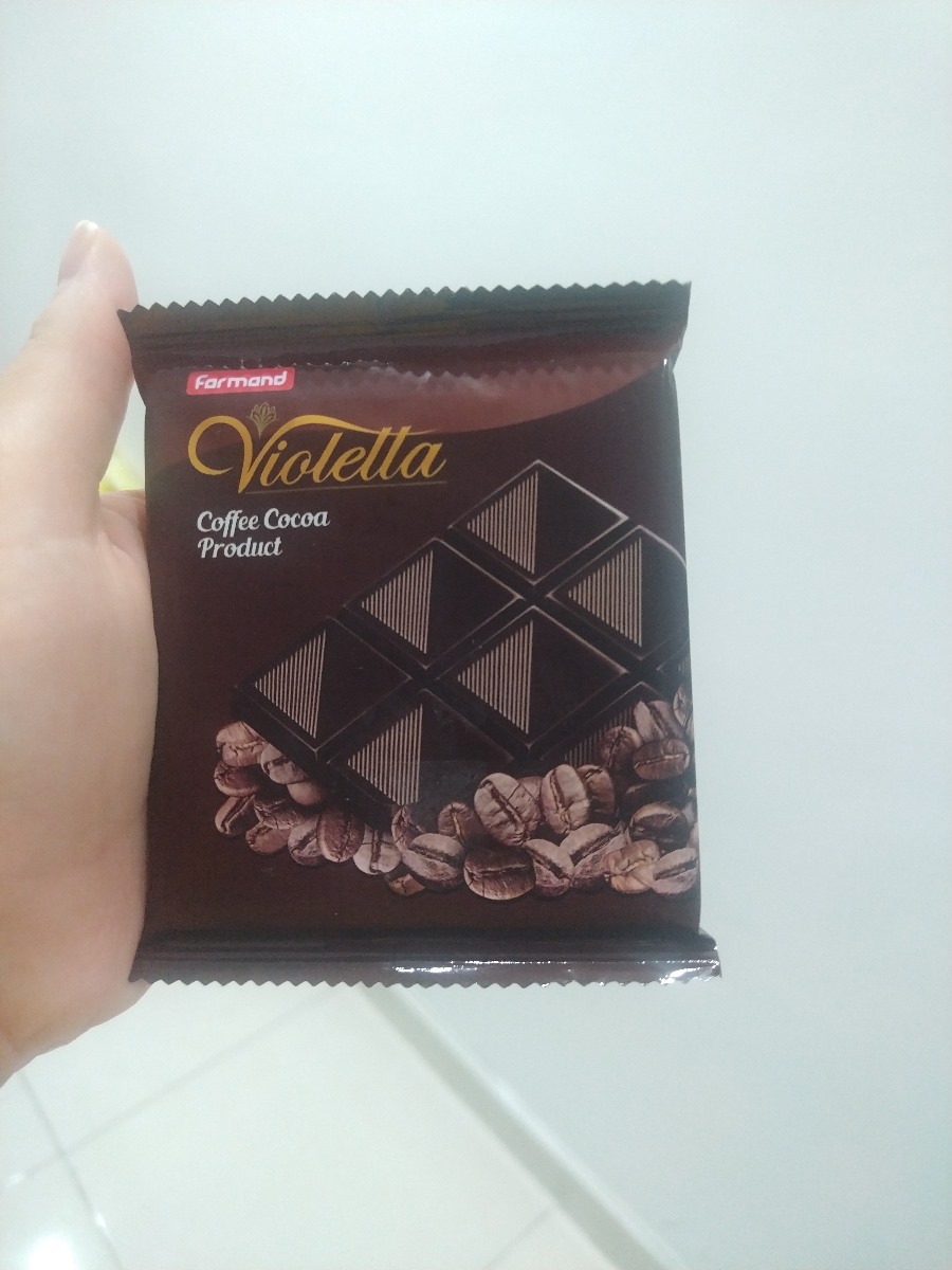 این کاکائو مورد علاقه منه🍫
وای نگم از بوی قهوه و تلخی به اندازه ش🤗
اماااااا
قراره نخورمش...
قراره با خودم بشمارم تا اخر هفته روزایی رو که صبر کردم و تلاش کردم و اراده مو بسنجم.💪🏻💪🏻💪🏻
قراره اخر هفته یه سوپرایز شیرین خوشمزه داشته باشم.
تا اون موقع صبر میکنم.🧁🥧🍮🍩
من میدونم خوردن زیاد شیرینی ولعمو بیشتر میکنه. پس به جای رها کردن خودم میون یه عالمه شیرینی و شکلات، اونا رو رها میکنم و من بهشون حکومت میکنم نه اونااااا🤗🤣
اراده من قلعه محکم و امن منه💗💗💗 این کاکائو مورد علاقه منه🍫
وای نگم از بوی قهوه و تلخی به اندازه ش🤗
اماااااا
قراره نخورمش...
قراره با خودم بشمارم تا اخر هفته روزایی رو که صبر کردم و تلاش کردم و اراده مو بسنجم.💪🏻💪🏻💪🏻
قراره اخر هفته یه سوپرایز شیرین خوشمزه داشته باشم.
تا اون موقع صبر میکنم.🧁🥧🍮🍩
من میدونم خوردن زیاد شیرینی ولعمو بیشتر میکنه. پس به جای رها کردن خودم میون یه عالمه شیرینی و شکلات، اونا رو رها میکنم و من بهشون حکومت میکنم نه اونااااا🤗🤣
اراده من قلعه محکم و امن منه💗💗💗